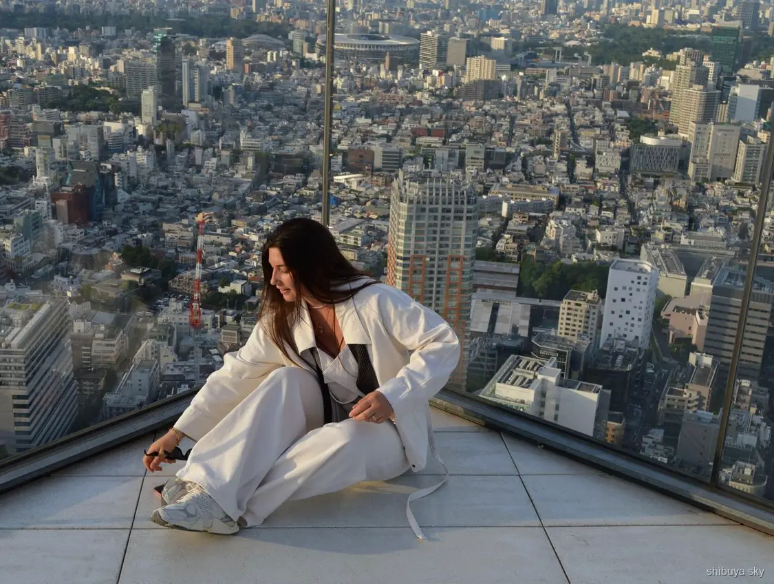 Entrada a Shibuya Sky, vista de l'skyline de Tòquio de dia