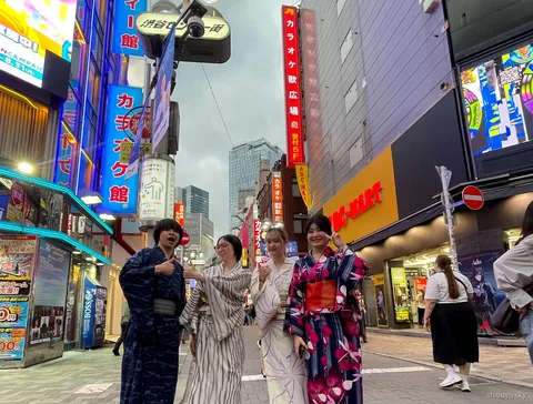 Tour en yukata Shibuya Sky, vista nocturna desde el mirador